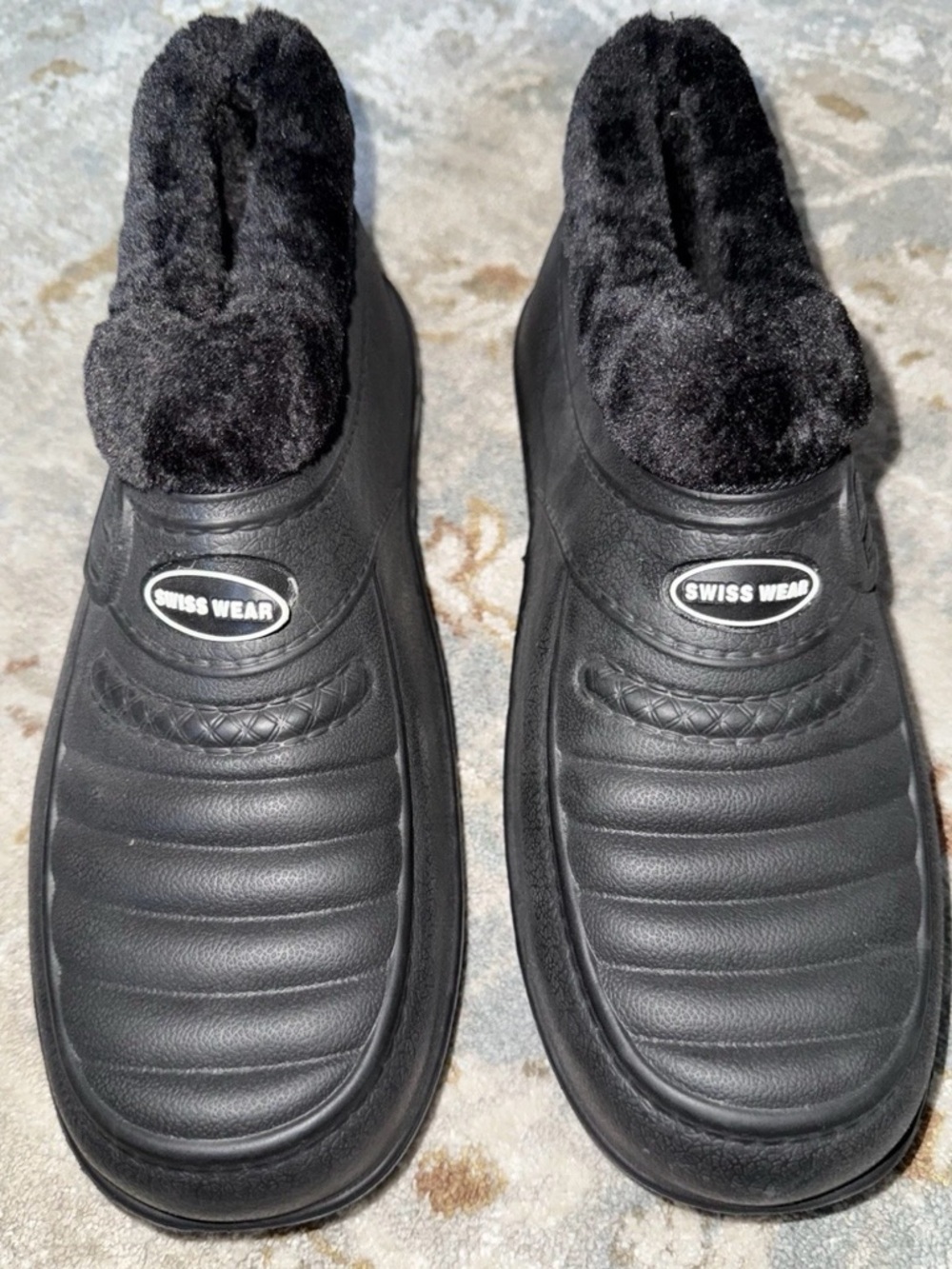 Men’s Swiss Gear Insulated Slip-On Shoes